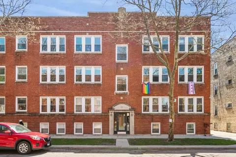 2607 W Gunnison St #1, Chicago, IL 60625