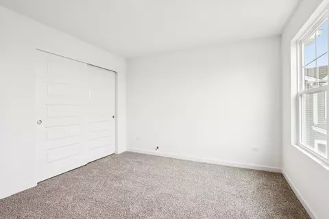 Bedroom - 1216 Wildflower Ln, Bartlett, IL 60103 photo 9 of 13