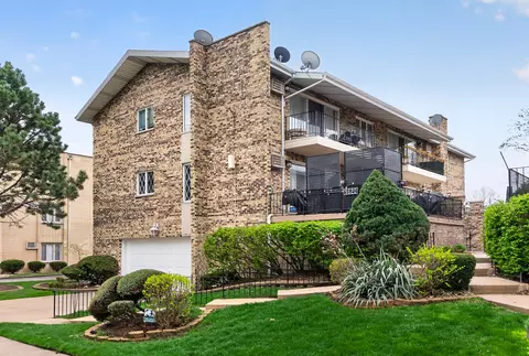 9620 S Kedvale Ave #101, Oak Lawn, IL 60453