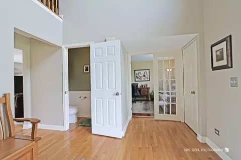 Entry Way - 6517 Donegal Ln, Mchenry, IL 60050 photo 2 of 2