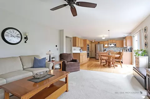 Living - 6517 Donegal Ln, Mchenry, IL 60050 photo 1 of 2