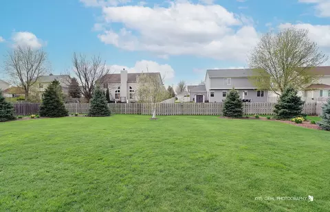 Exterior - 6517 Donegal Ln, Mchenry, IL 60050 photo 5 of 5