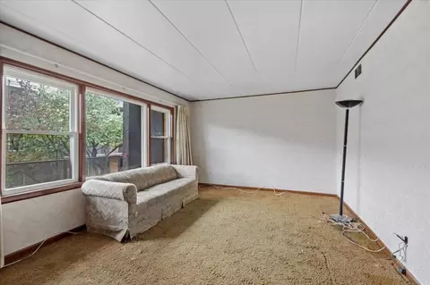 Living - 9620 W Higgins Rd #2D, Rosemont, IL 60018 photo 1 of 2