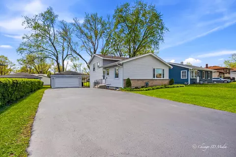 Other - 2207 Kirchoff Rd, Rolling Meadows, IL 60008 photo 1 of 7