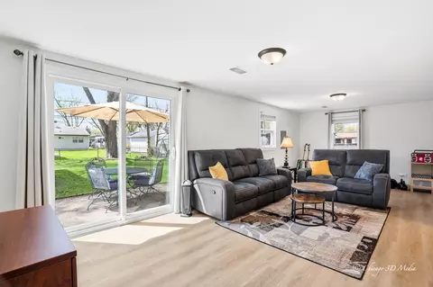 Other - 2207 Kirchoff Rd, Rolling Meadows, IL 60008 photo 2 of 7