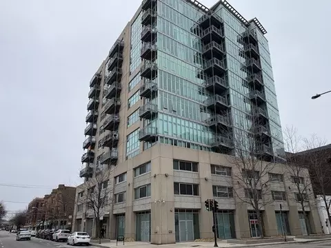1000 W Leland Ave #12BC, Chicago, IL 60640
