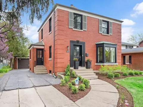 525 N Stone Ave, La Grange Park, IL 60526