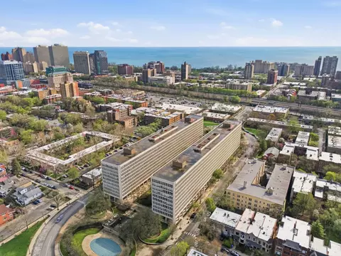 1451 E 55th St #417N, Chicago, IL 60615