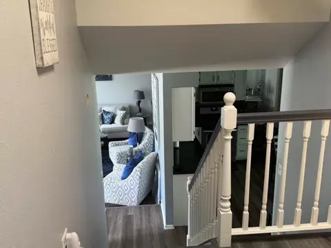 Entry Way - 520 E 146th St, Dolton, IL 60419 photo 2 of 2