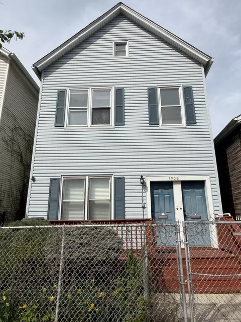1938 N Mozart St, Chicago, IL 60647