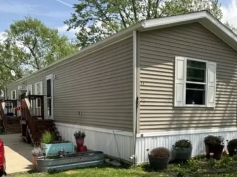 37 Vee Dr, Manteno, IL 60950