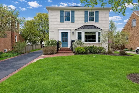 9 Granville Ave, Park Ridge, IL 60068