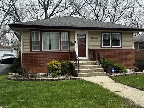 18425 Oak Ave, Lansing, IL 60438
