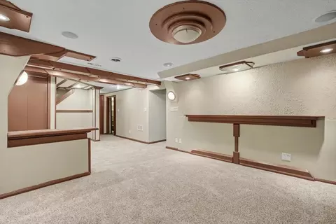 Living - 2 Walton Pl, Normal, IL 61761 photo 9 of 9