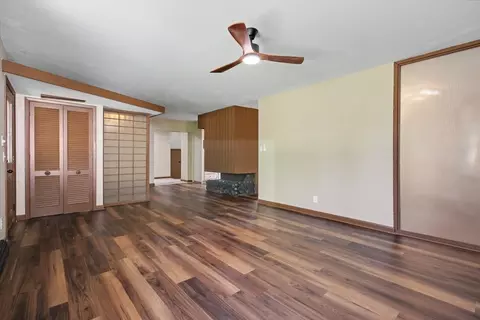 Living - 2 Walton Pl, Normal, IL 61761 photo 4 of 9