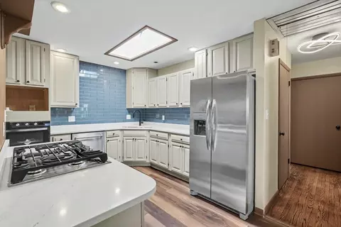 Kitchen - 2 Walton Pl, Normal, IL 61761 photo 2 of 3