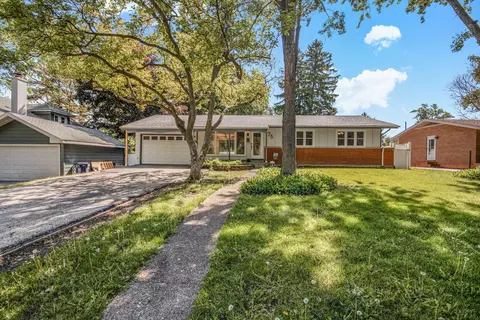 75 S 2nd Ave, Lombard, IL 60148