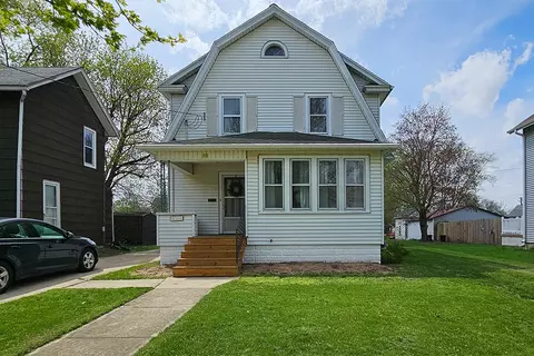 511 College Ave, Dixon, IL 61021