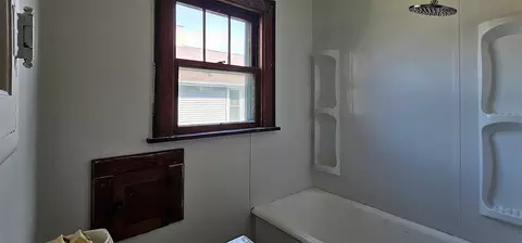 Bath - 511 College Ave, Dixon, IL 61021 photo 1 of 2