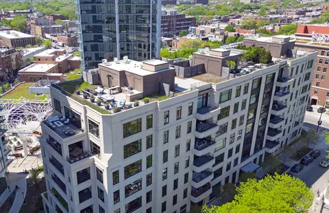 2350 N Orchard St #701, Chicago, IL 60614