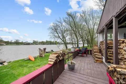 Other - 3213 S Shore Dr, Moline, IL 61265 photo 11 of 14