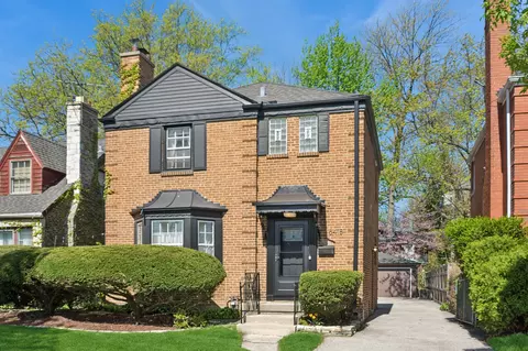 6418 N Le Mai Ave, Chicago, IL 60646