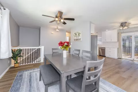 Dining - 21 Cedar Ct, Bloomington, IL 61701 photo 4 of 4