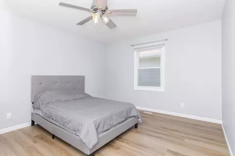 Bedroom - 21 Cedar Ct, Bloomington, IL 61701 photo 1 of 6