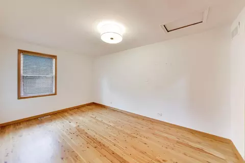 Bedroom - 701 N Harrison St, Algonquin, IL 60102 photo 4 of 6