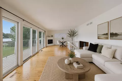 Living - 701 N Harrison St, Algonquin, IL 60102 photo 2 of 2