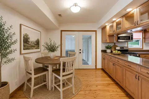Dining - 701 N Harrison St, Algonquin, IL 60102 photo 1 of 3