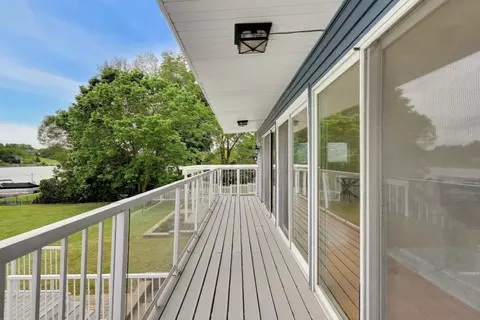 Exterior - 701 N Harrison St, Algonquin, IL 60102 photo 5 of 12