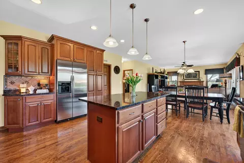 Kitchen - 6608 Erin Rd, Mchenry, IL 60050 photo 2 of 3