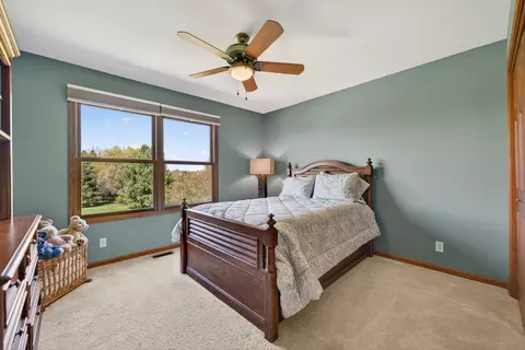 Bedroom - 6608 Erin Rd, Mchenry, IL 60050 photo 3 of 4