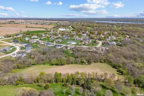 00 195th St, Bettendorf, IA 52722