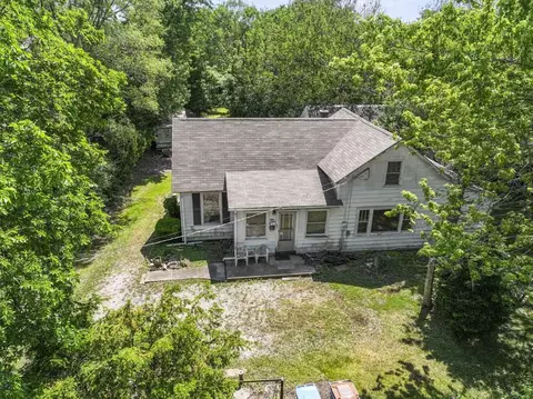 309 Landmeier Rd, Elk Grove Village, IL 60007