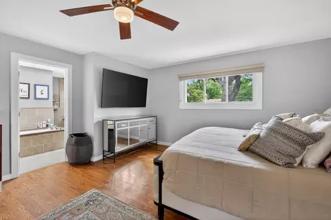 Bedroom - 923 Park Ave, River Forest, IL 60305 photo 3 of 5