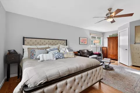 Bedroom - 923 Park Ave, River Forest, IL 60305 photo 2 of 5