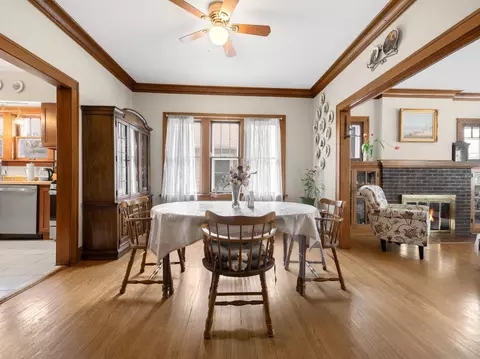 Dining - 25 N Worth Ave, Elgin, IL 60123 photo 1 of 1