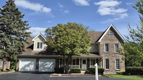 11547 Burr Oak Ln, Burr Ridge, IL 60527