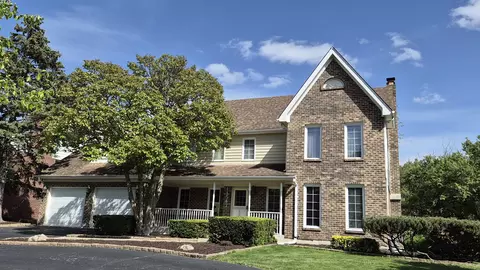 11547 Burr Oak Ln, Burr Ridge, IL 60527