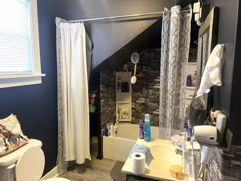 Bath - 511 E Jackson St, Bloomington, IL 61701 photo 3 of 3
