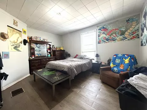 Bedroom - 511 E Jackson St, Bloomington, IL 61701 photo 4 of 5