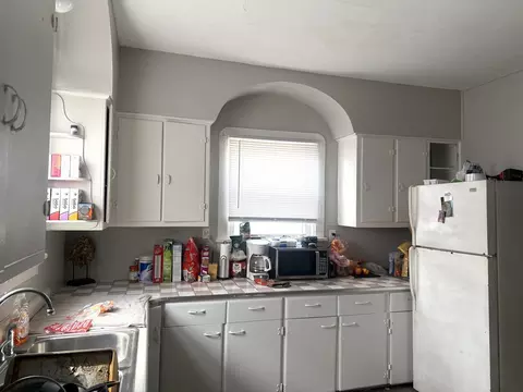 Kitchen - 511 E Jackson St, Bloomington, IL 61701 photo 2 of 5