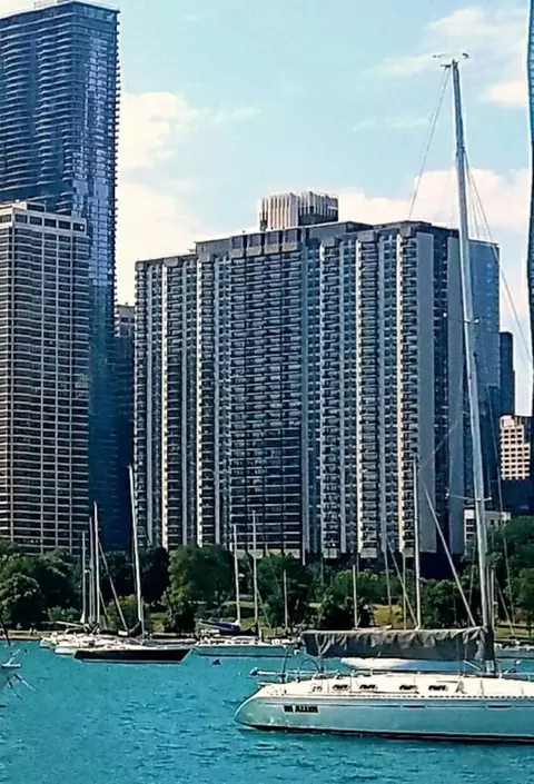 400 E Randolph St #2208, Chicago, IL 60601