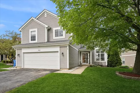 1068 N Camden Ln, South Elgin, IL 60177
