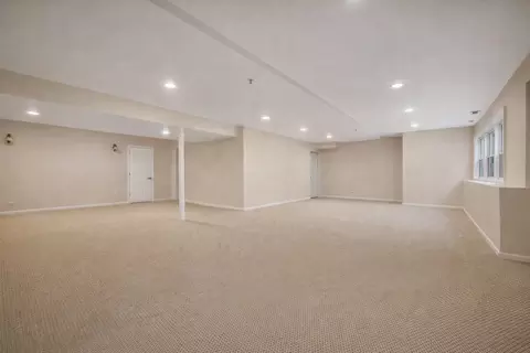 Other - 1235 Mallard Ln, Hoffman Estates, IL 60192 photo 4 of 10