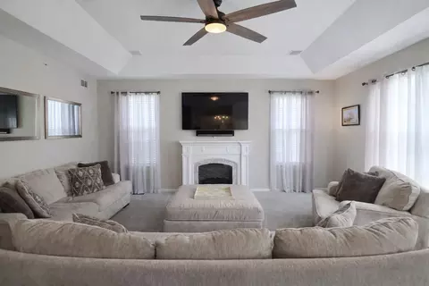 Other - 1235 Mallard Ln, Hoffman Estates, IL 60192 photo 1 of 10