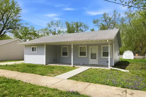 466 W 2nd St, Braidwood, IL 60408