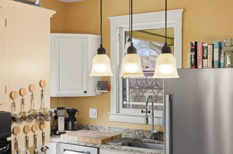 Kitchen - 12 Rugby Pl, Elgin, IL 60120 photo 3 of 3